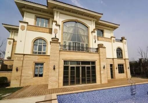 輕鋼別墅的建筑材料安全嗎？內(nèi)部怎么樣？(圖1)