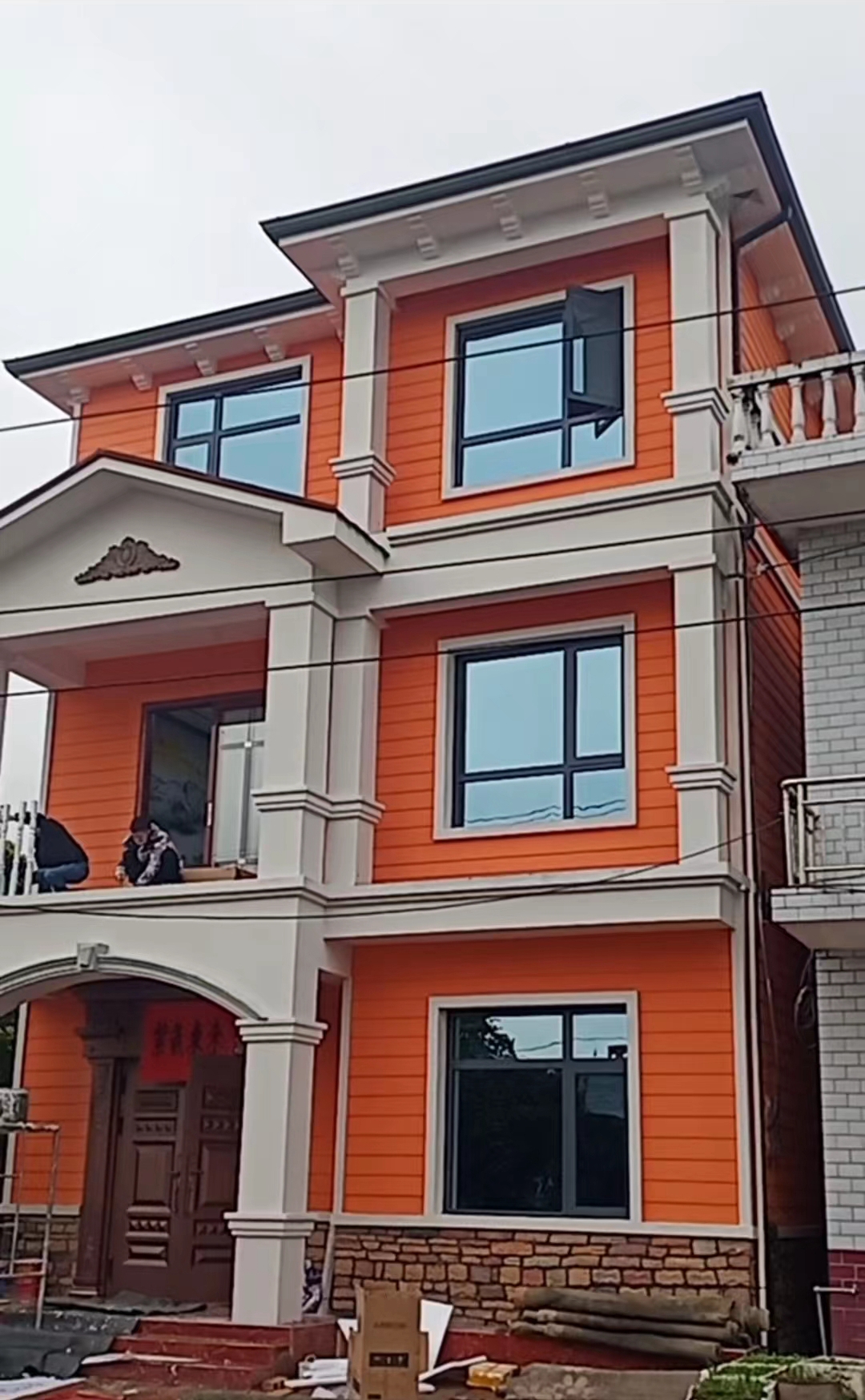 輕鋼別墅和磚混別墅哪個好?兩種房屋的性能對比(圖2) 輕鋼別墅和磚混別墅哪個好?兩種房屋的性能對比(圖2)