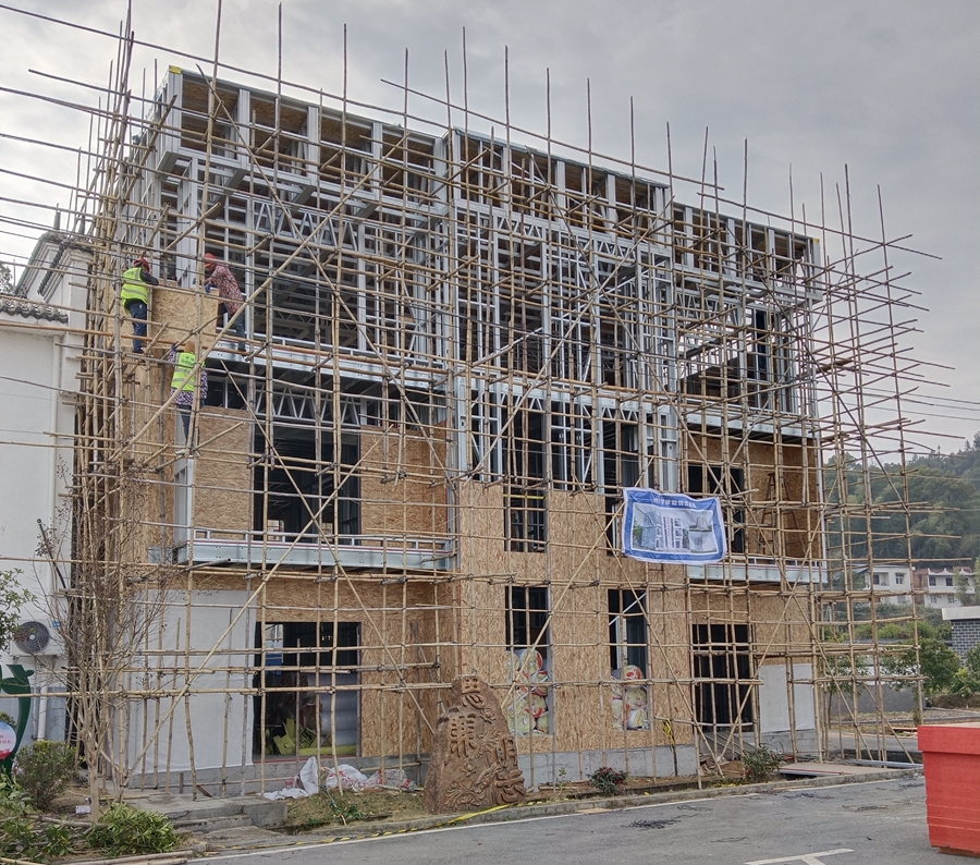 睿婕萍鄉(xiāng)輕鋼別墅研學(xué)樓正式竣工完成,并交付業(yè)主使用!(圖2) 睿婕萍鄉(xiāng)輕鋼別墅研學(xué)樓正式竣工完成,并交付業(yè)主使用!(圖2)